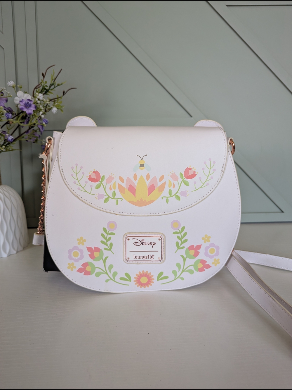 Loungefly Disney Winnie the Pooh Cosplay Folk Floral Crossbody. - Picture 4 of 8